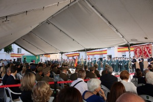 181012_visita_a_la_gc_dia_del_pilar_desfile (2)