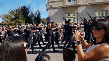 181012_visita_a_la_gc_dia_del_pilar_desfile (8)